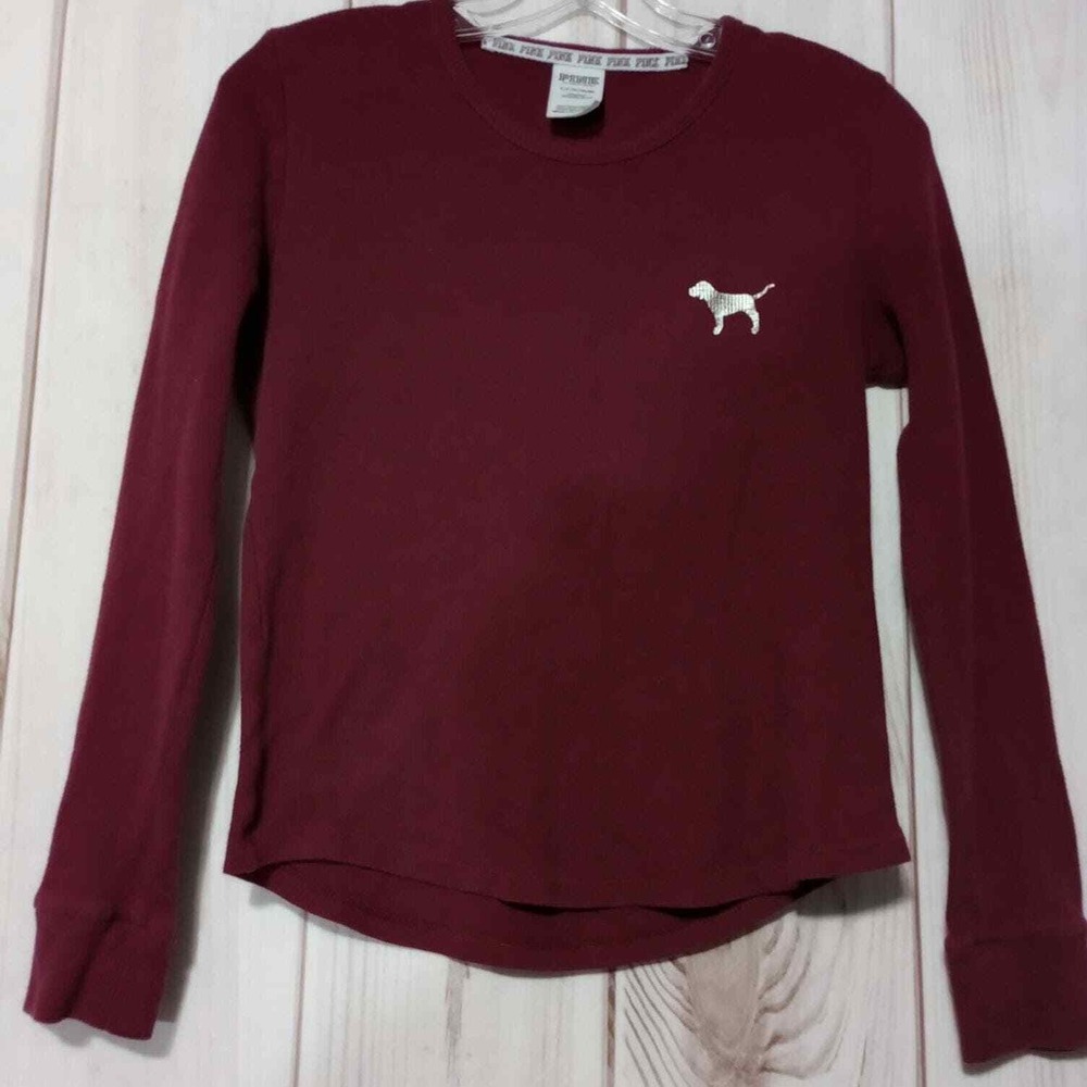 Victoria's Secret PINK Thermal Sleep Top Small Burgundy Silver‎ Foil Dog Logo